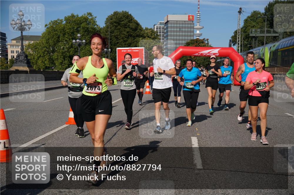 07.09.2025 - BARMER Alsterlauf Yannick Fuchs http://msf.ph/oto/8827794 07.09.2025 10:11:09 Laufen 4320, 5761, 3002, 5280, 2674, 2736, 3132, 3703 meine-sportfotos.de
