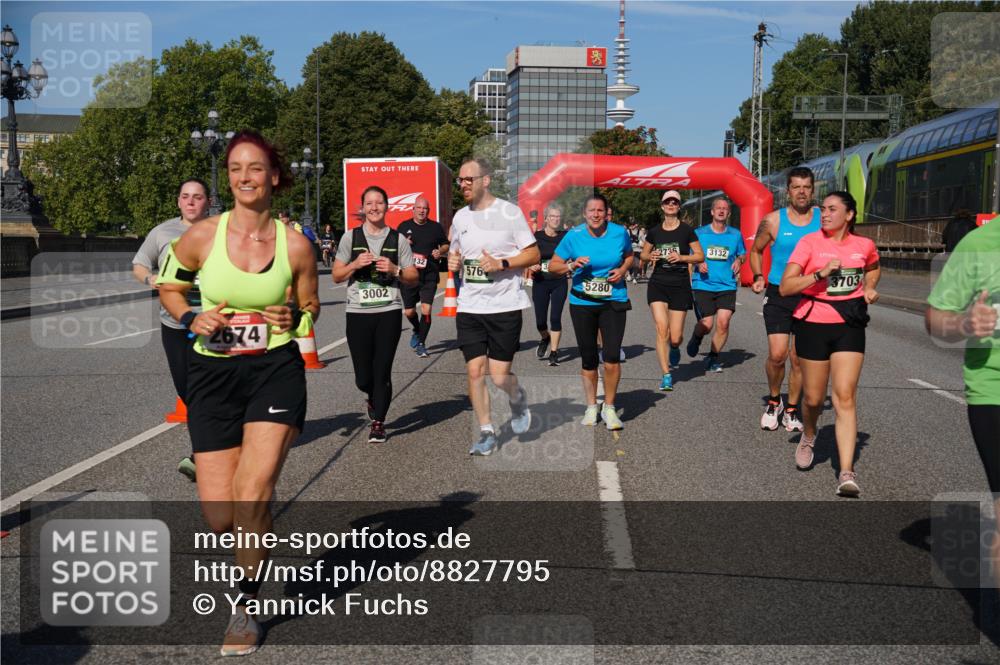 07.09.2025 - BARMER Alsterlauf Yannick Fuchs http://msf.ph/oto/8827795 07.09.2025 10:11:09 Laufen 2674, 3002, 132, 576, 5280, 2736, 3132, 3703 meine-sportfotos.de