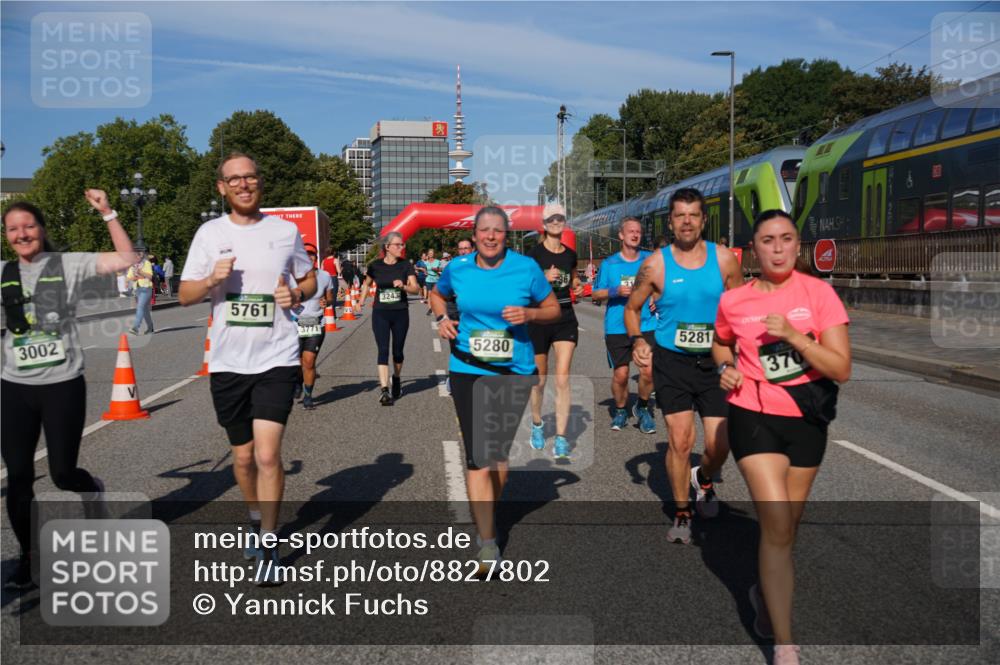 07.09.2025 - BARMER Alsterlauf Yannick Fuchs http://msf.ph/oto/8827802 07.09.2025 10:11:11 Laufen 3002, 5761, 3771, 3243, 5280, 5281, 370 meine-sportfotos.de