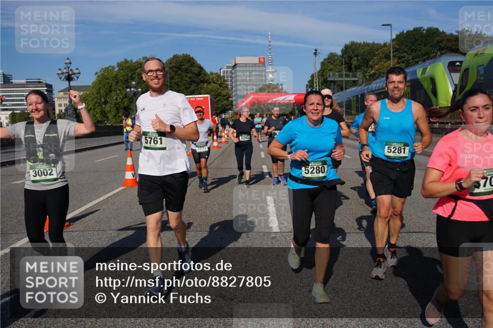 07.09.2025 - BARMER Alsterlauf Yannick Fuchs http://msf.ph/oto/8827805 07.09.2025 10:11:11 Laufen 3002, 5761, 3243, 5280, 5281, 70 meine-sportfotos.de