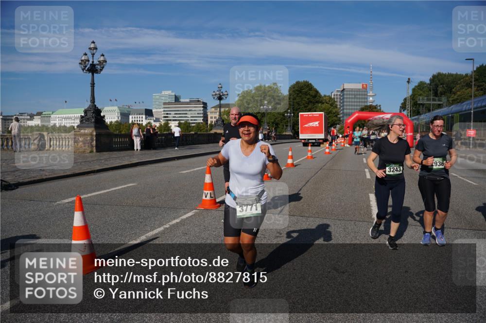 07.09.2025 - BARMER Alsterlauf Yannick Fuchs http://msf.ph/oto/8827815 07.09.2025 10:11:13 Laufen 3771, 3243, 936 meine-sportfotos.de