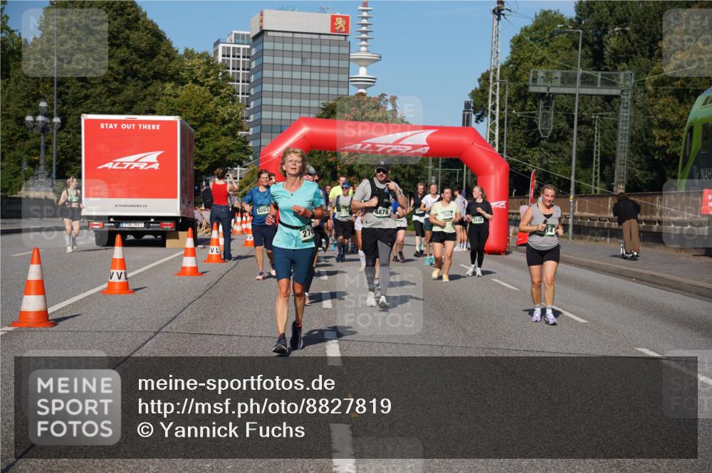07.09.2025 - BARMER Alsterlauf Yannick Fuchs http://msf.ph/oto/8827819 07.09.2025 10:11:18 Laufen 6263, 4878, 2651, 270, 540 meine-sportfotos.de