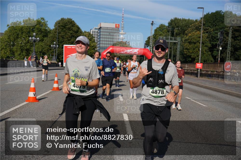 07.09.2025 - BARMER Alsterlauf Yannick Fuchs http://msf.ph/oto/8827830 07.09.2025 10:11:23 Laufen 10, 6266, 4879, 4878 meine-sportfotos.de