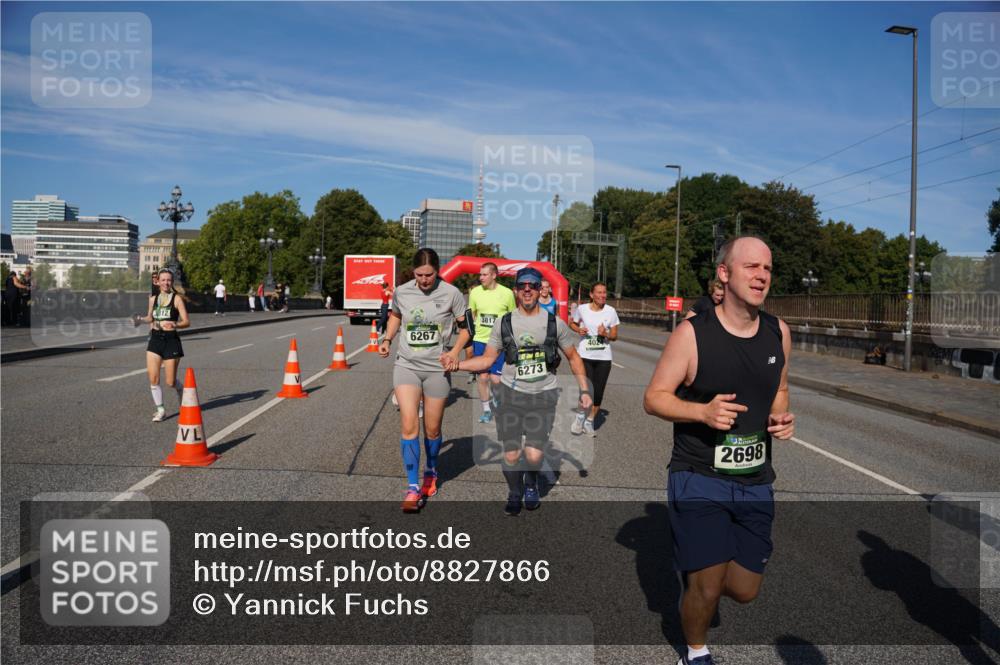 07.09.2025 - BARMER Alsterlauf Yannick Fuchs http://msf.ph/oto/8827866 07.09.2025 10:11:28 Laufen 12, 6267, 3817, 6273, 4024, 2698 meine-sportfotos.de
