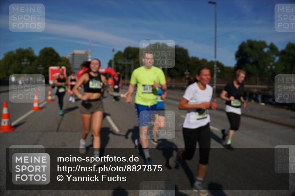 07.09.2025 - BARMER Alsterlauf Yannick Fuchs http://msf.ph/oto/8827875 07.09.2025 10:11:30 Laufen 3774 meine-sportfotos.de