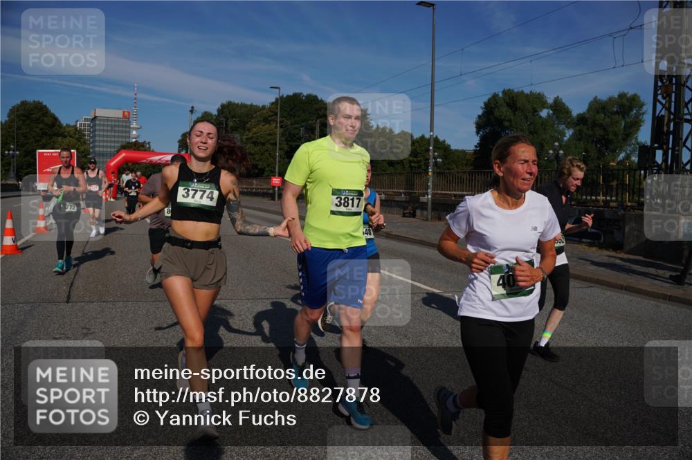 07.09.2025 - BARMER Alsterlauf Yannick Fuchs http://msf.ph/oto/8827878 07.09.2025 10:11:31 Laufen 0, 8, 3774, 3817, 48, 40, 552 meine-sportfotos.de