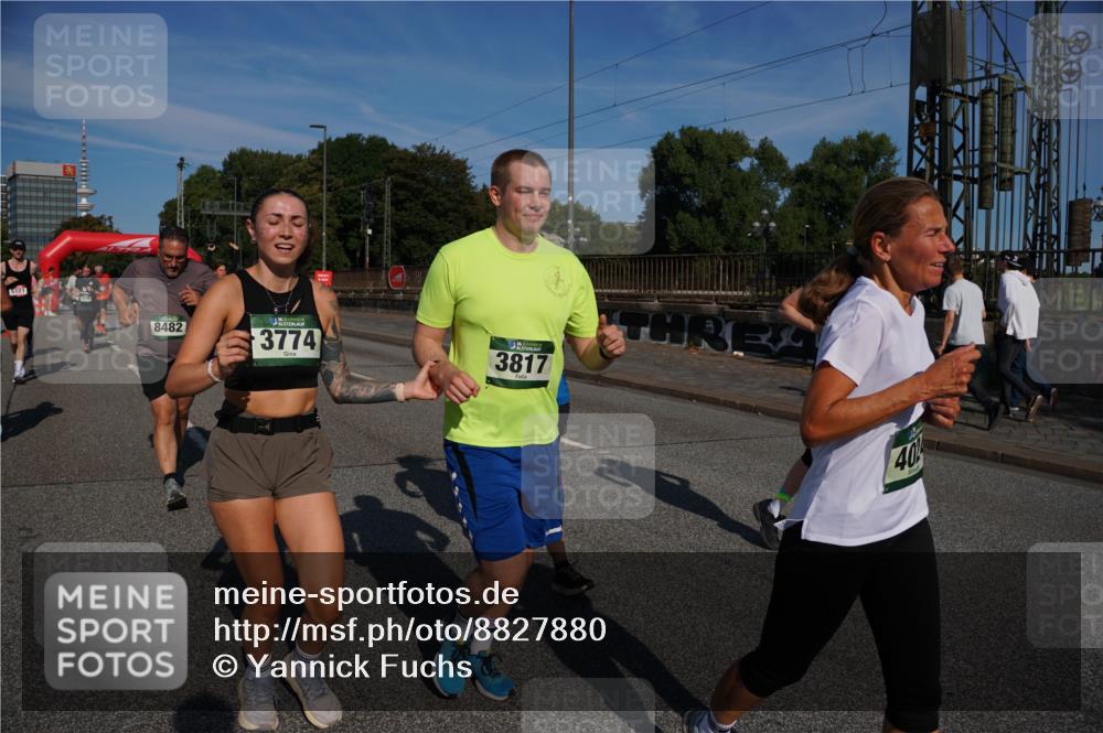 07.09.2025 - BARMER Alsterlauf Yannick Fuchs http://msf.ph/oto/8827880 07.09.2025 10:11:31 Laufen 5121, 8482, 3774, 3817, 40 meine-sportfotos.de
