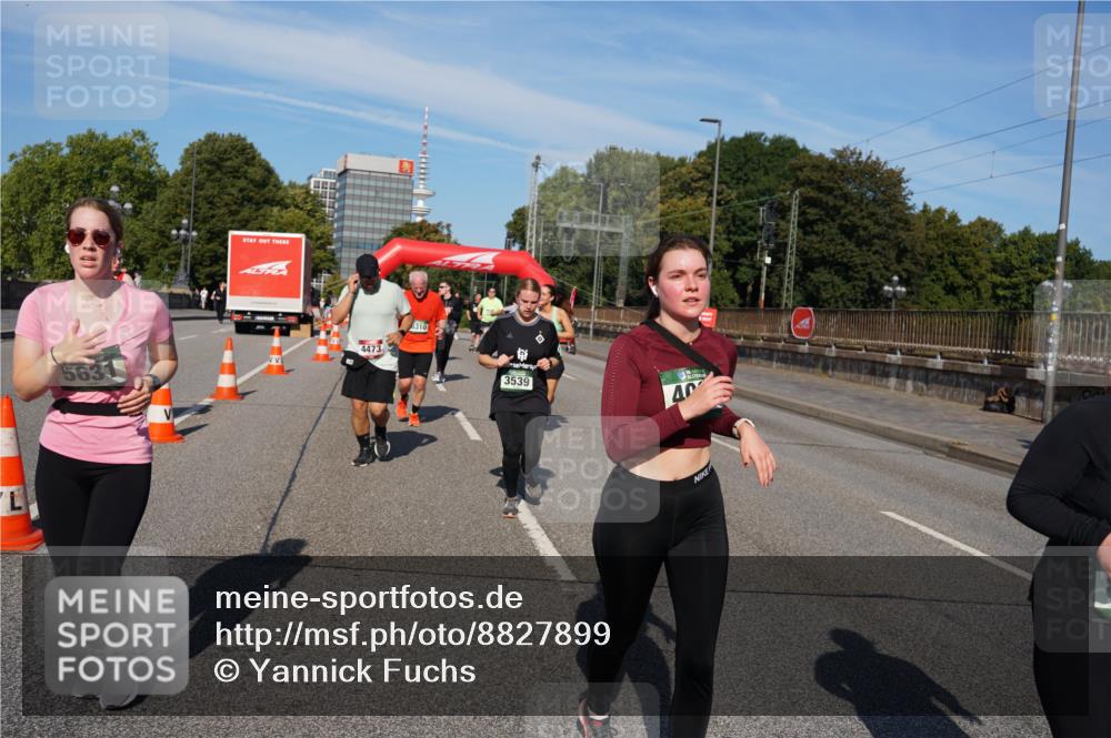 07.09.2025 - BARMER Alsterlauf Yannick Fuchs http://msf.ph/oto/8827899 07.09.2025 10:11:36 Laufen 5631, 4473, 310, 3539 meine-sportfotos.de
