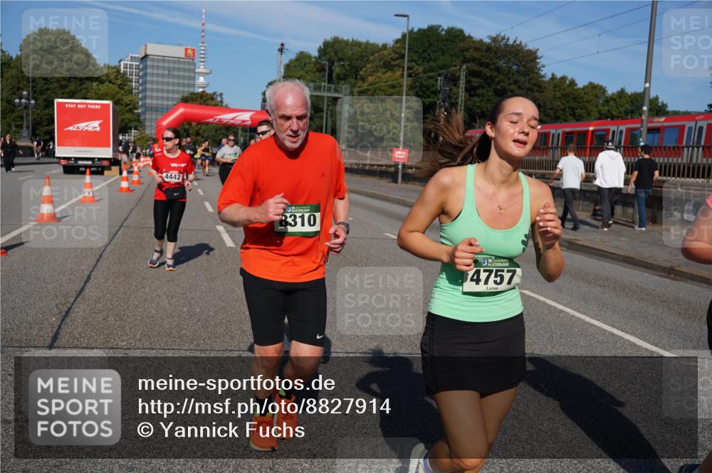 07.09.2025 - BARMER Alsterlauf Yannick Fuchs http://msf.ph/oto/8827914 07.09.2025 10:11:39 Laufen 4442, 8310, 36, 4757 meine-sportfotos.de