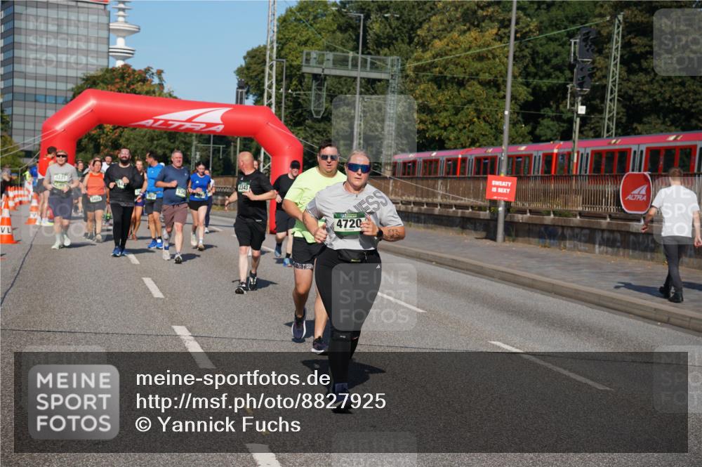 07.09.2025 - BARMER Alsterlauf Yannick Fuchs http://msf.ph/oto/8827925 07.09.2025 10:11:42 Laufen 4221, 3429, 100, 2343, 4720 meine-sportfotos.de
