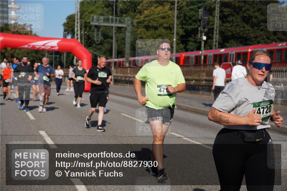 07.09.2025 - BARMER Alsterlauf Yannick Fuchs http://msf.ph/oto/8827930 07.09.2025 10:11:44 Laufen 2343, 471, 136, 4720 meine-sportfotos.de