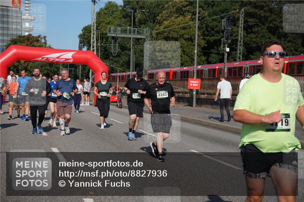 07.09.2025 - BARMER Alsterlauf Yannick Fuchs http://msf.ph/oto/8827936 07.09.2025 10:11:45 Laufen 294, 361, 5362, 2407, 3781, 2343, 19 meine-sportfotos.de