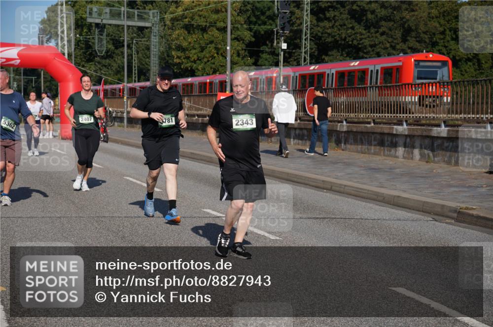 07.09.2025 - BARMER Alsterlauf Yannick Fuchs http://msf.ph/oto/8827943 07.09.2025 10:11:47 Laufen 5362, 2407, 781, 2343 meine-sportfotos.de