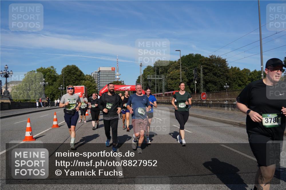 07.09.2025 - BARMER Alsterlauf Yannick Fuchs http://msf.ph/oto/8827952 07.09.2025 10:11:50 Laufen 4221, 2321, 294, 5362, 2407, 3781 meine-sportfotos.de