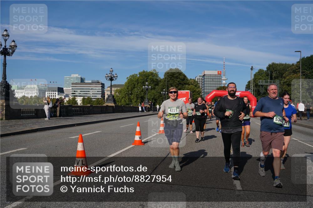 07.09.2025 - BARMER Alsterlauf Yannick Fuchs http://msf.ph/oto/8827954 07.09.2025 10:11:50 Laufen 4221, 2950, 536, 617 meine-sportfotos.de