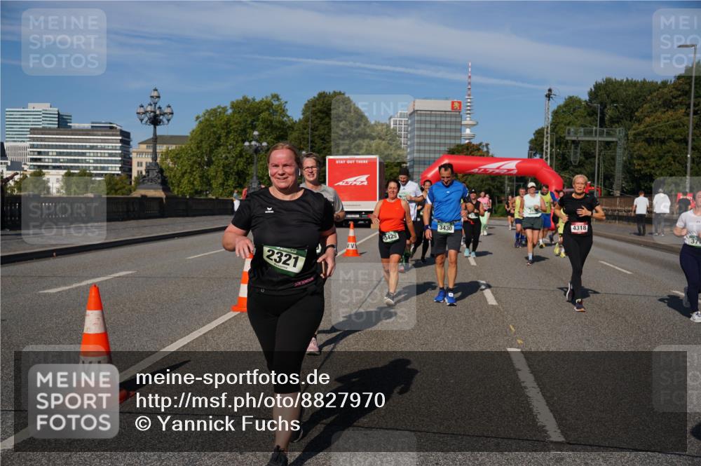 07.09.2025 - BARMER Alsterlauf Yannick Fuchs http://msf.ph/oto/8827970 07.09.2025 10:11:53 Laufen 2321, 3429, 4318, 3430 meine-sportfotos.de