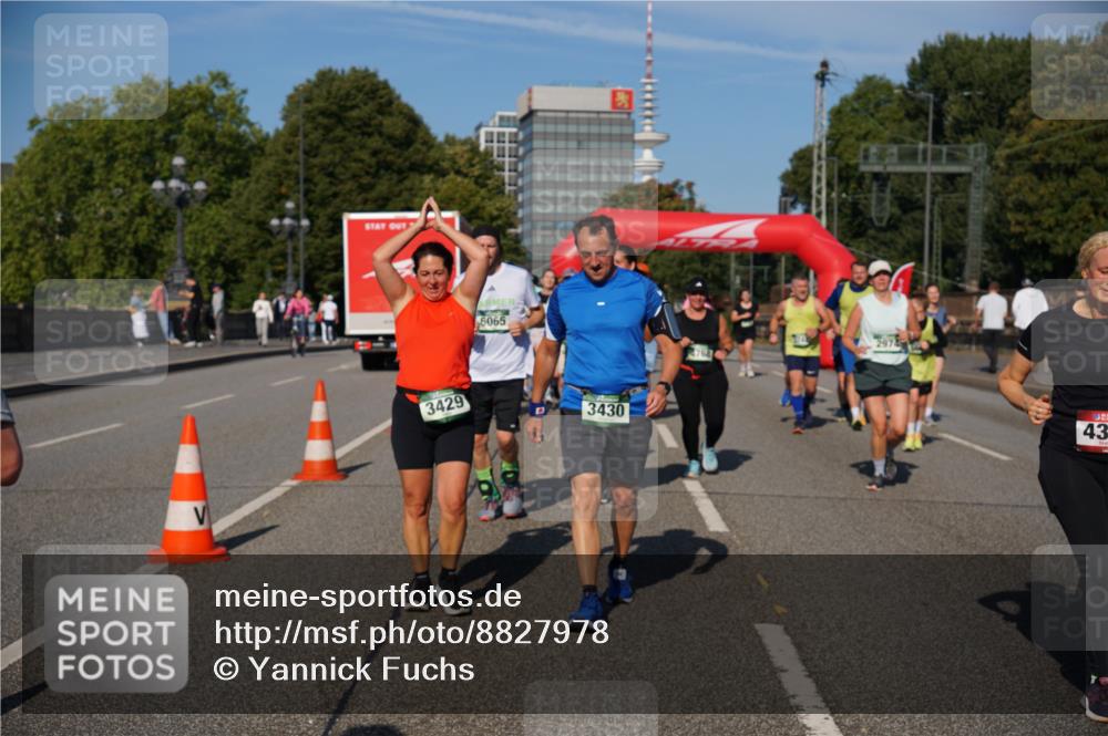 07.09.2025 - BARMER Alsterlauf Yannick Fuchs http://msf.ph/oto/8827978 07.09.2025 10:11:55 Laufen 6065, 3429, 3430, 768, 43 meine-sportfotos.de