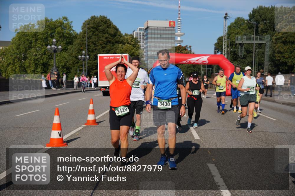07.09.2025 - BARMER Alsterlauf Yannick Fuchs http://msf.ph/oto/8827979 07.09.2025 10:11:55 Laufen 065, 3429, 3430, 3742, 974, 4768 meine-sportfotos.de