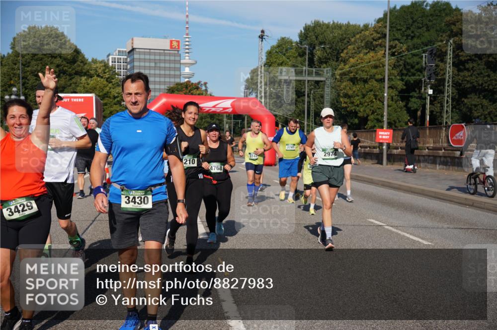 07.09.2025 - BARMER Alsterlauf Yannick Fuchs http://msf.ph/oto/8827983 07.09.2025 10:11:56 Laufen 3429, 3430, 210, 3742, 4768, 3741, 2974 meine-sportfotos.de