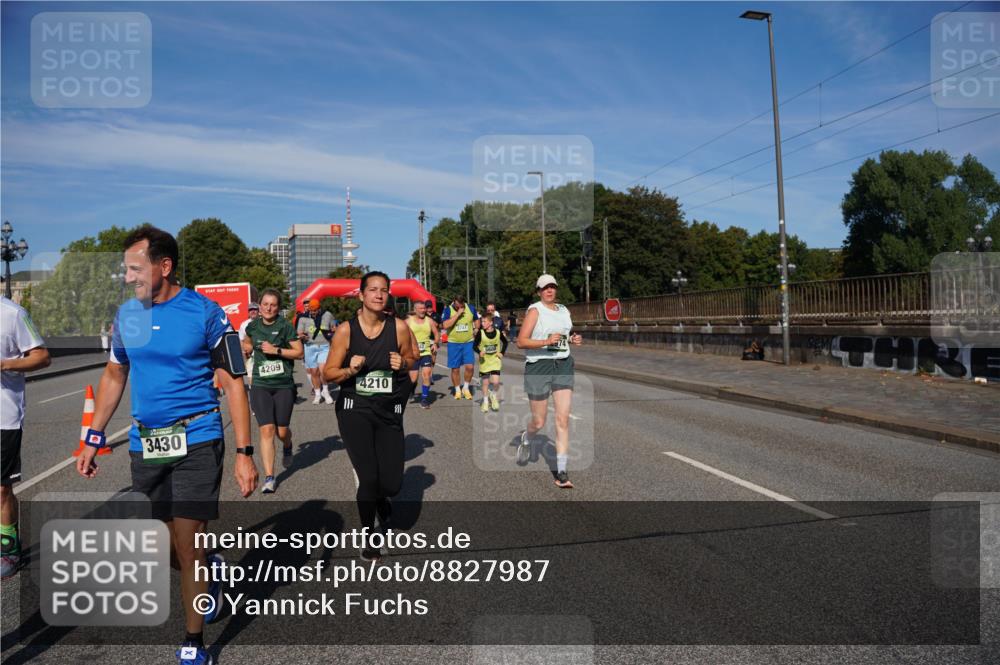 07.09.2025 - BARMER Alsterlauf Yannick Fuchs http://msf.ph/oto/8827987 07.09.2025 10:11:57 Laufen 3430, 4209, 4210, 535 meine-sportfotos.de