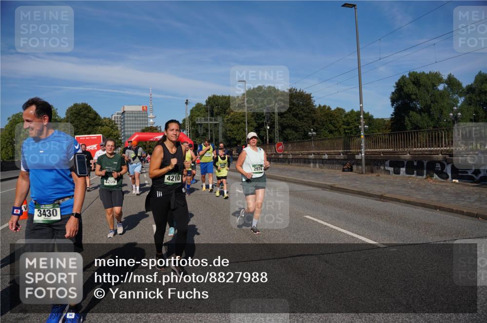 07.09.2025 - BARMER Alsterlauf Yannick Fuchs http://msf.ph/oto/8827988 07.09.2025 10:11:57 Laufen 3430, 4209, 4210, 3741, 2974 meine-sportfotos.de
