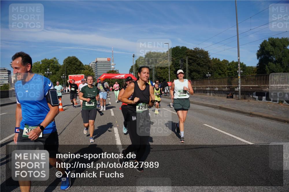 07.09.2025 - BARMER Alsterlauf Yannick Fuchs http://msf.ph/oto/8827989 07.09.2025 10:11:58 Laufen 3, 4209, 4210, 2974 meine-sportfotos.de