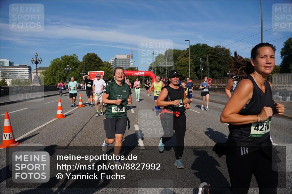 07.09.2025 - BARMER Alsterlauf Yannick Fuchs http://msf.ph/oto/8827992 07.09.2025 10:11:58 Laufen 8, 361, 4209, 3742, 4268, 4210 meine-sportfotos.de