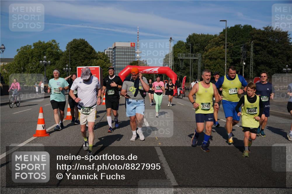 07.09.2025 - BARMER Alsterlauf Yannick Fuchs http://msf.ph/oto/8827995 07.09.2025 10:11:59 Laufen 4468, 5563, 6183, 3742, 3741, 5507, 5608 meine-sportfotos.de