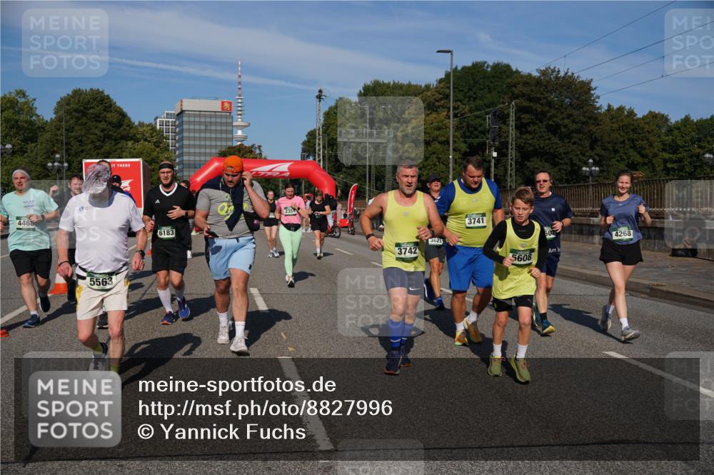 07.09.2025 - BARMER Alsterlauf Yannick Fuchs http://msf.ph/oto/8827996 07.09.2025 10:11:59 Laufen 4468, 5563, 6183, 2354, 3742, 3621, 3741, 5608, 507, 4268 meine-sportfotos.de