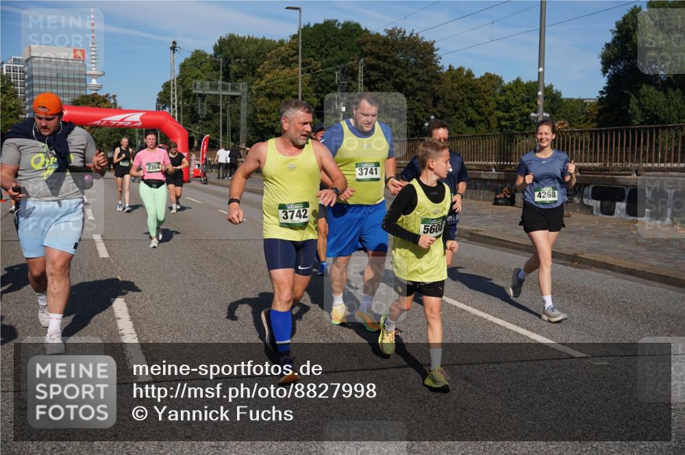07.09.2025 - BARMER Alsterlauf Yannick Fuchs http://msf.ph/oto/8827998 07.09.2025 10:12:00 Laufen 4315, 2354, 3742, 3741, 5608, 4268 meine-sportfotos.de