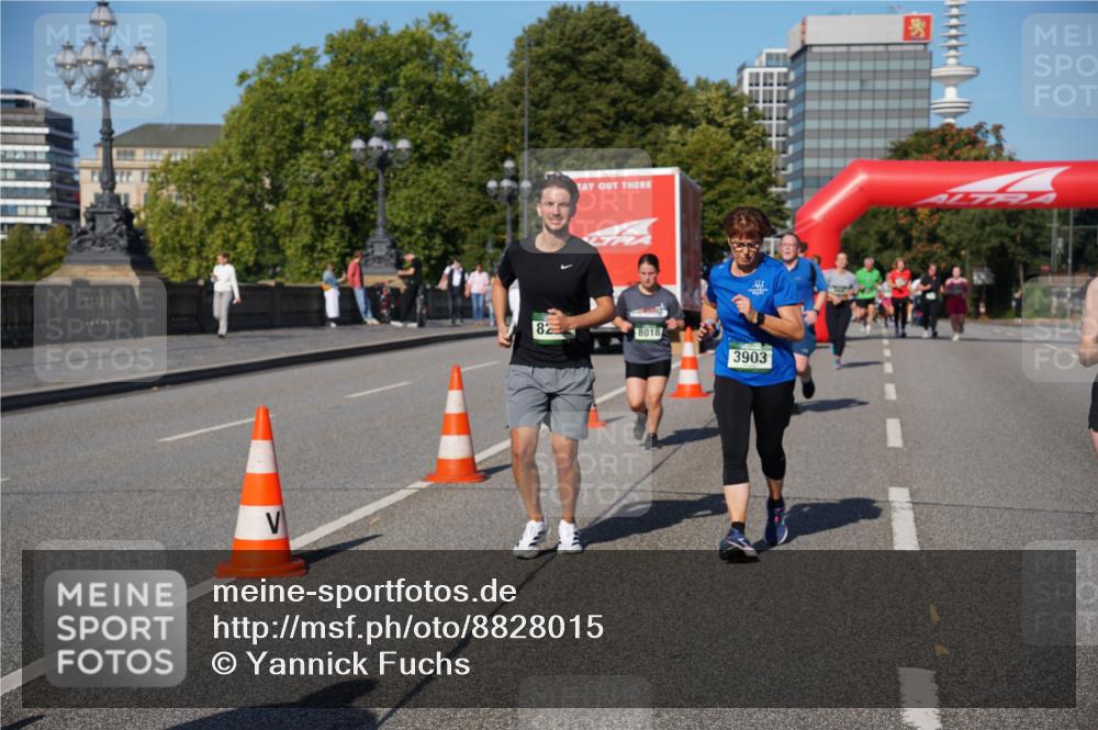 07.09.2025 - BARMER Alsterlauf Yannick Fuchs http://msf.ph/oto/8828015 07.09.2025 10:12:04 Laufen 82, 8018, 3903 meine-sportfotos.de