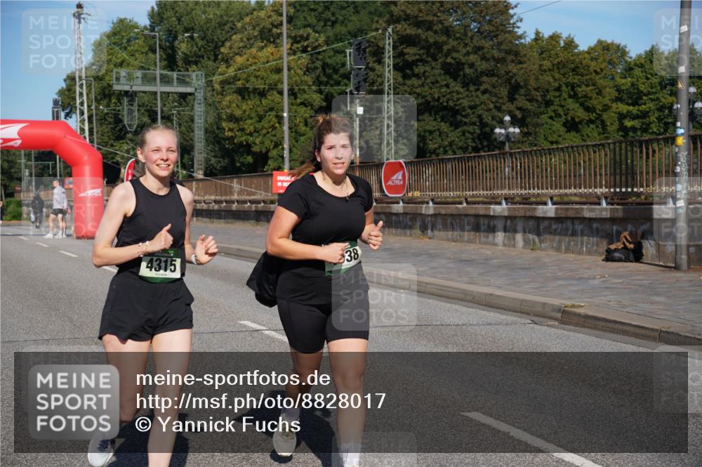 07.09.2025 - BARMER Alsterlauf Yannick Fuchs http://msf.ph/oto/8828017 07.09.2025 10:12:05 Laufen 4315, 38 meine-sportfotos.de