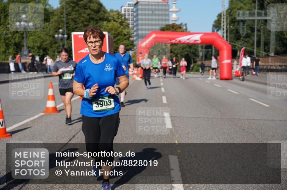 07.09.2025 - BARMER Alsterlauf Yannick Fuchs http://msf.ph/oto/8828019 07.09.2025 10:12:06 Laufen 3903, 222 meine-sportfotos.de
