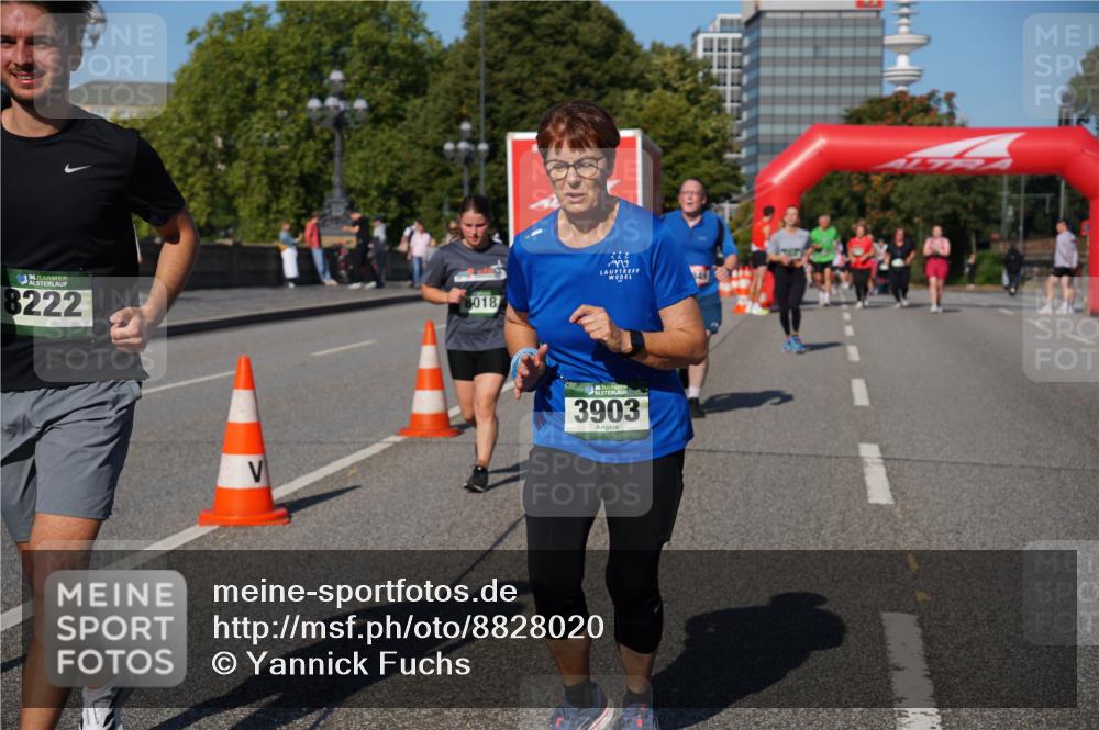 07.09.2025 - BARMER Alsterlauf Yannick Fuchs http://msf.ph/oto/8828020 07.09.2025 10:12:06 Laufen 36, 8222, 8018, 222, 3903 meine-sportfotos.de