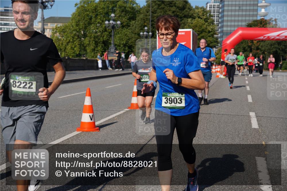 07.09.2025 - BARMER Alsterlauf Yannick Fuchs http://msf.ph/oto/8828021 07.09.2025 10:12:06 Laufen 8222, 8018, 3903, 2849 meine-sportfotos.de