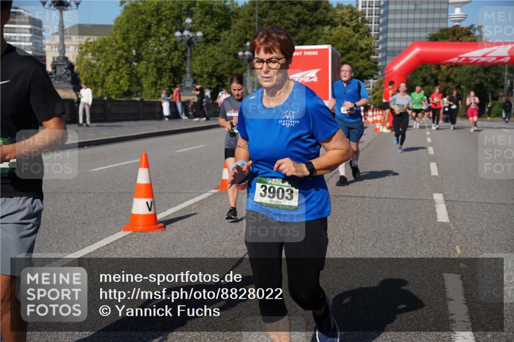 07.09.2025 - BARMER Alsterlauf Yannick Fuchs http://msf.ph/oto/8828022 07.09.2025 10:12:06 Laufen 80, 10136, 3903 meine-sportfotos.de