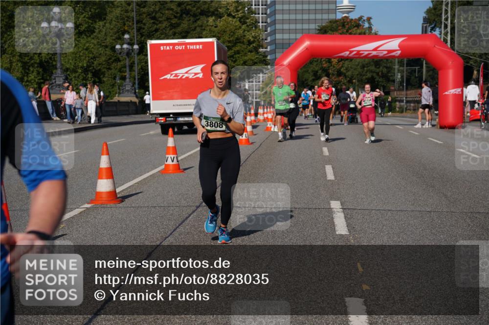 07.09.2025 - BARMER Alsterlauf Yannick Fuchs http://msf.ph/oto/8828035 07.09.2025 10:12:11 Laufen 3808, 4674, 4673 meine-sportfotos.de