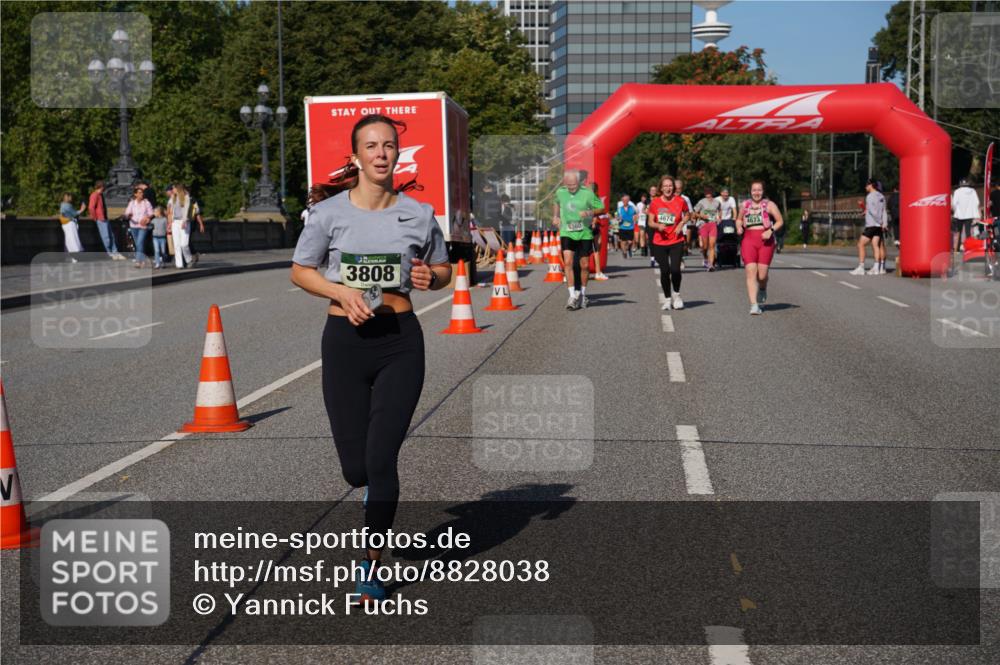 07.09.2025 - BARMER Alsterlauf Yannick Fuchs http://msf.ph/oto/8828038 07.09.2025 10:12:11 Laufen 3808, 5360, 4674, 4673 meine-sportfotos.de