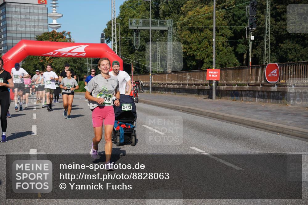 07.09.2025 - BARMER Alsterlauf Yannick Fuchs http://msf.ph/oto/8828063 07.09.2025 10:12:23 Laufen 8468, 2473 meine-sportfotos.de