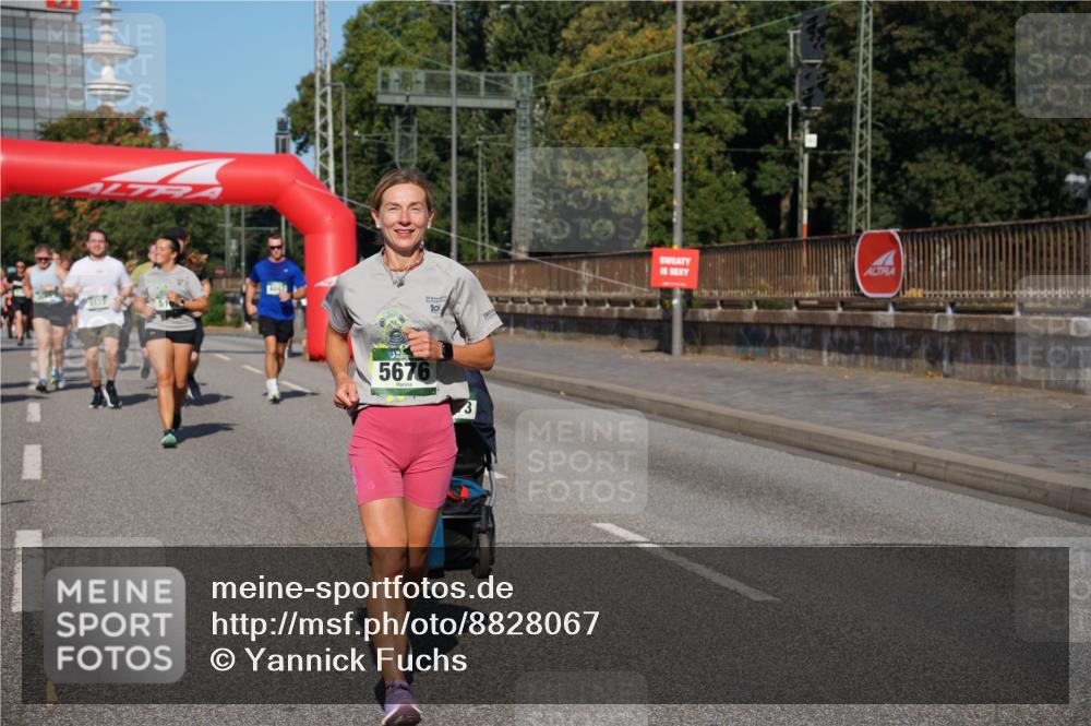 07.09.2025 - BARMER Alsterlauf Yannick Fuchs http://msf.ph/oto/8828067 07.09.2025 10:12:24 Laufen 3127, 5676, 10 meine-sportfotos.de