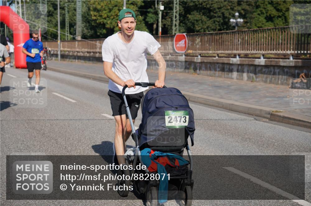 07.09.2025 - BARMER Alsterlauf Yannick Fuchs http://msf.ph/oto/8828071 07.09.2025 10:12:26 Laufen 36, 2473 meine-sportfotos.de