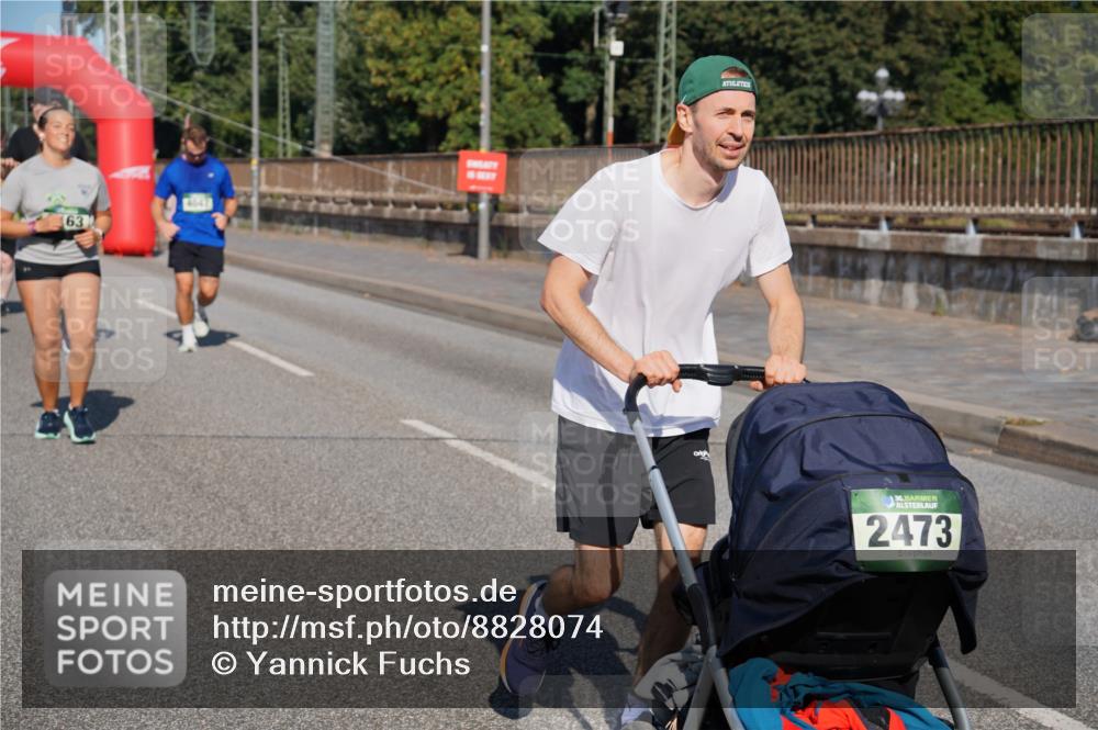 07.09.2025 - BARMER Alsterlauf Yannick Fuchs http://msf.ph/oto/8828074 07.09.2025 10:12:27 Laufen 63, 36, 2473 meine-sportfotos.de
