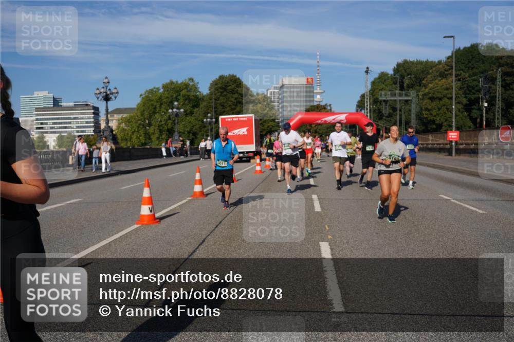 07.09.2025 - BARMER Alsterlauf Yannick Fuchs http://msf.ph/oto/8828078 07.09.2025 10:12:28 Laufen 3011, 2631, 5163 meine-sportfotos.de