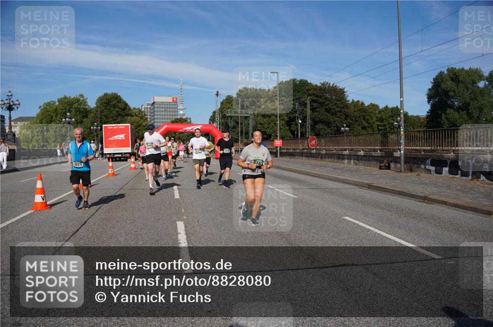 07.09.2025 - BARMER Alsterlauf Yannick Fuchs http://msf.ph/oto/8828080 07.09.2025 10:12:29 Laufen 3011, 8468, 2633, 5163 meine-sportfotos.de