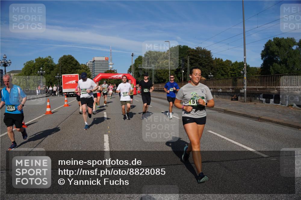 07.09.2025 - BARMER Alsterlauf Yannick Fuchs http://msf.ph/oto/8828085 07.09.2025 10:12:30 Laufen 3011, 8468, 3127, 2638, 151 meine-sportfotos.de