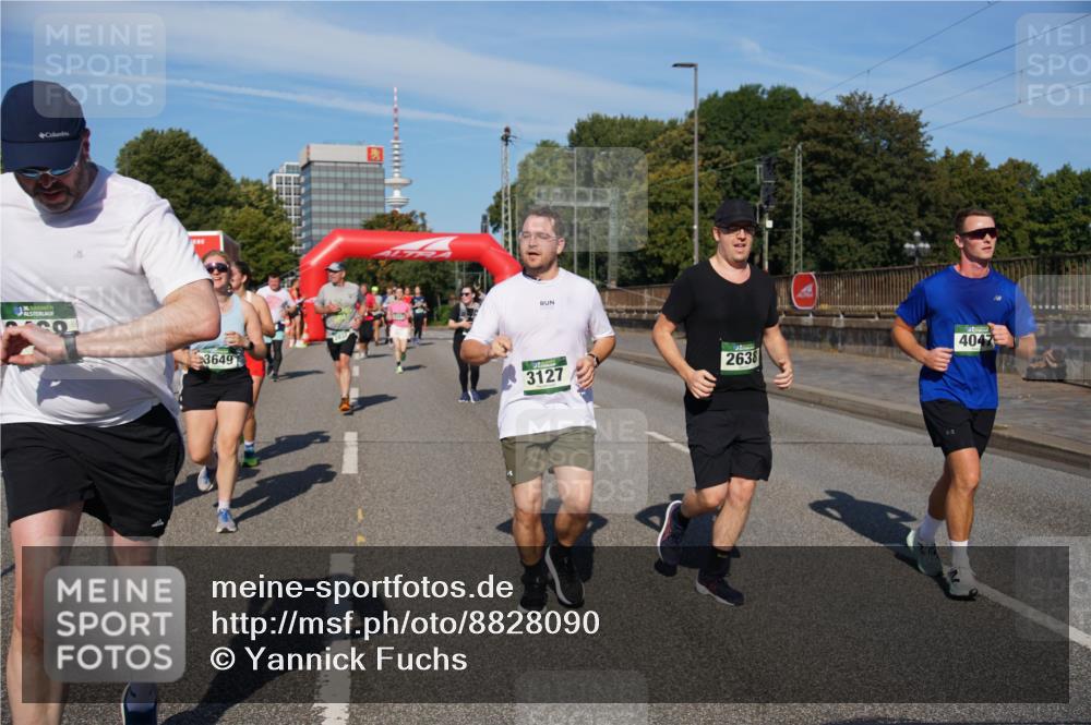 07.09.2025 - BARMER Alsterlauf Yannick Fuchs http://msf.ph/oto/8828090 07.09.2025 10:12:31 Laufen 136, 3649, 3127, 2638, 4047 meine-sportfotos.de
