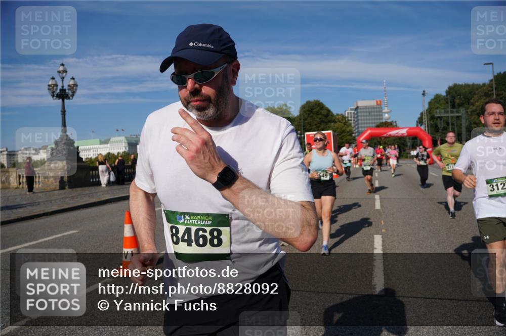 07.09.2025 - BARMER Alsterlauf Yannick Fuchs http://msf.ph/oto/8828092 07.09.2025 10:12:32 Laufen 36, 8468, 649, 312 meine-sportfotos.de