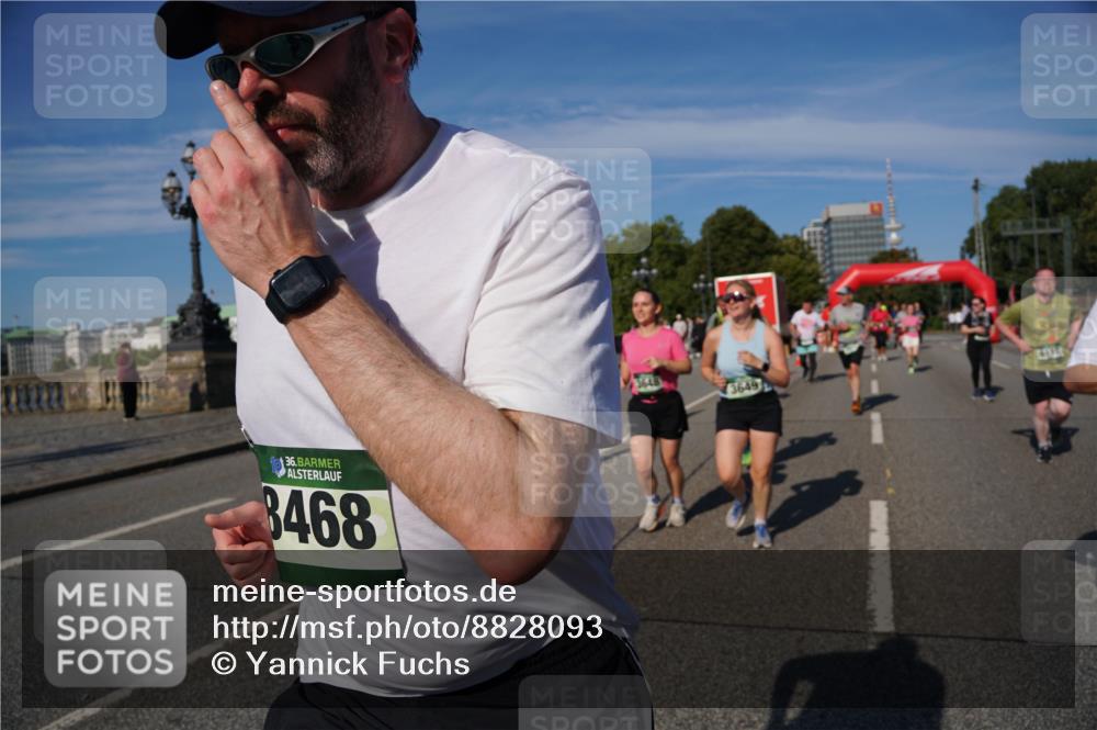 07.09.2025 - BARMER Alsterlauf Yannick Fuchs http://msf.ph/oto/8828093 07.09.2025 10:12:32 Laufen 36, 8468, 3649 meine-sportfotos.de