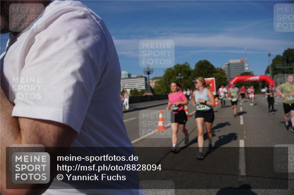 07.09.2025 - BARMER Alsterlauf Yannick Fuchs http://msf.ph/oto/8828094 07.09.2025 10:12:32 Laufen  meine-sportfotos.de