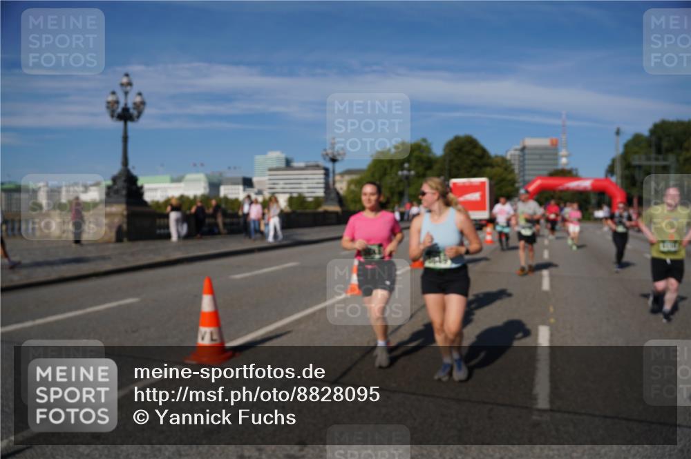 07.09.2025 - BARMER Alsterlauf Yannick Fuchs http://msf.ph/oto/8828095 07.09.2025 10:12:32 Laufen  meine-sportfotos.de